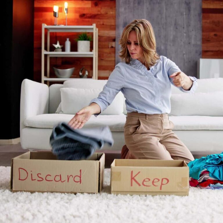 Decluttering for Mental Clarity and Wellbeing