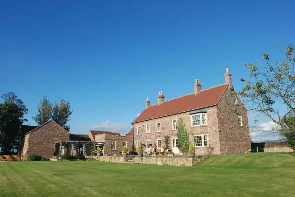Split Farthing Hall